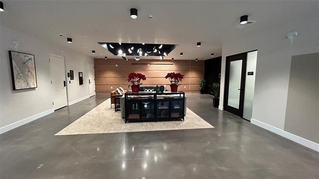 Building Photo - 4315 S Congress Ave