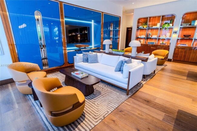 Building Photo - 2678 Tigertail Ave