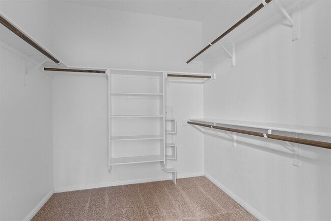 Building Photo - 2304 S Lakeline Blvd