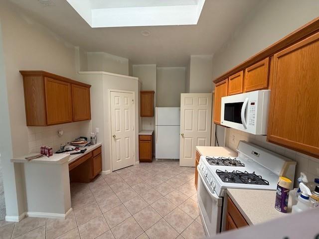 Building Photo - 6022 Mettler Ln