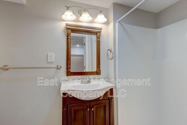 Building Photo - 8529 Ramort Dr