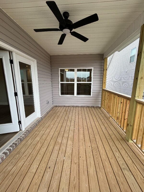 Building Photo - 122 Roseberry St