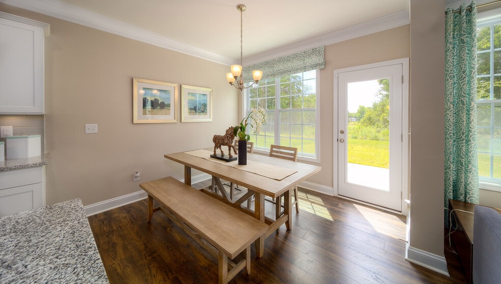 Building Photo - 6101 Treehouse Dr