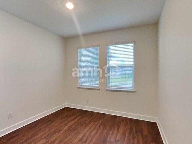 Building Photo - 33966 Thyme Dr