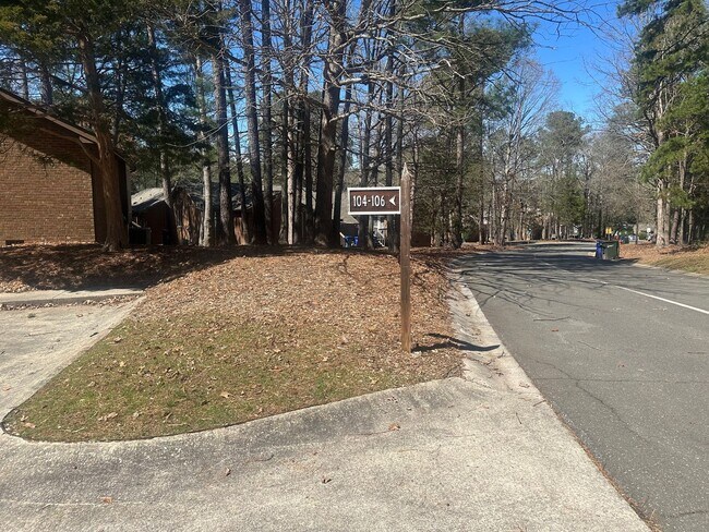 Building Photo - 5500 Fortunes Ridge Dr