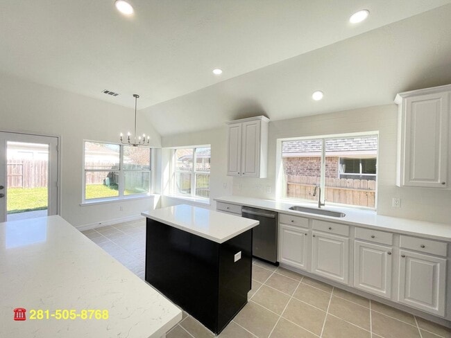 Building Photo - 7510 Golden Thistle Ln