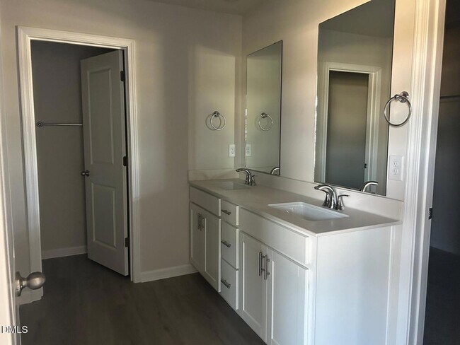 Building Photo - 1105 Landen Crk Ln