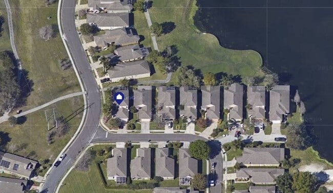 Building Photo - 7072 Lake Eaglebrooke Way