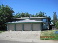 Building Photo - Downstairs apartment in Rocklin 4plex