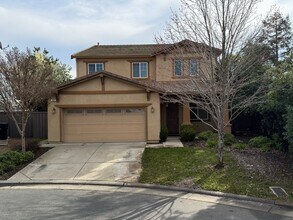 Building Photo - Private Cul-de-Sac Home in Gated Roseville Community with Views