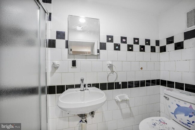 Building Photo - 6508 Medwick Dr