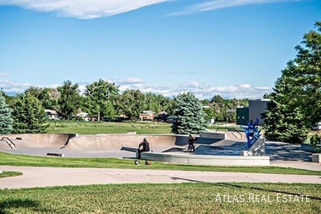 Building Photo - 1661 Fenton St