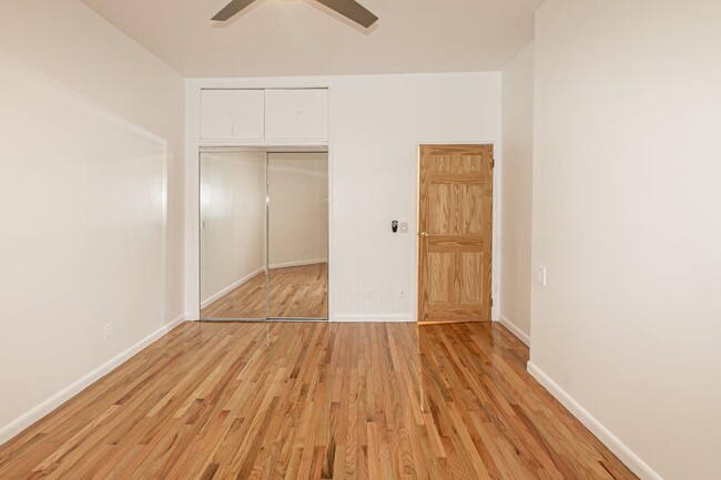 Building Photo - 264 9th St