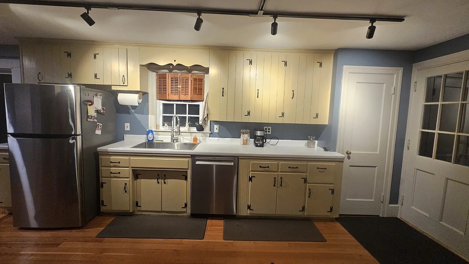 Building Photo - 517 Salmon Falls Rd