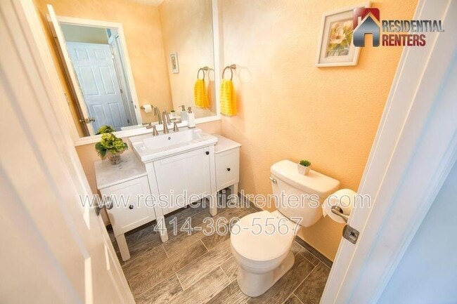 Building Photo - 4000 W Rivers Edge Cir