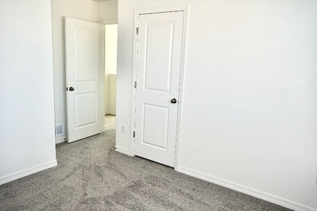 Building Photo - 706 Grissom Dr.