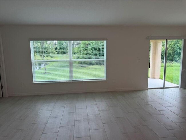 Building Photo - 3852 Northern Ky Dr
