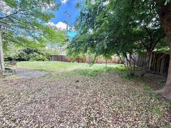 Building Photo - Los Gatos - Inviting Los Gatos Home with Classic Charm & Entertainer’s Backyard