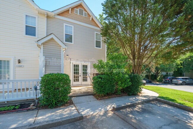 Building Photo - 11339 Dundarrach Ln
