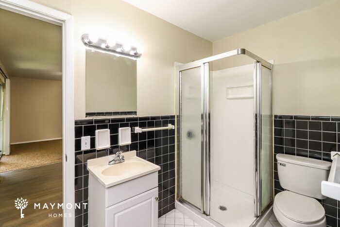 Building Photo - 5500 Ehrling Rd