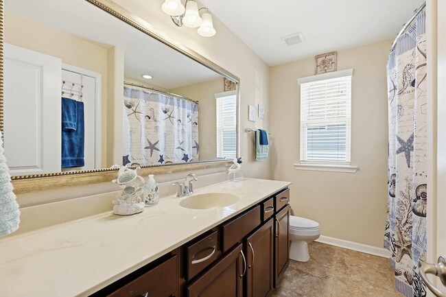 Building Photo - 225 Willow Point Cir
