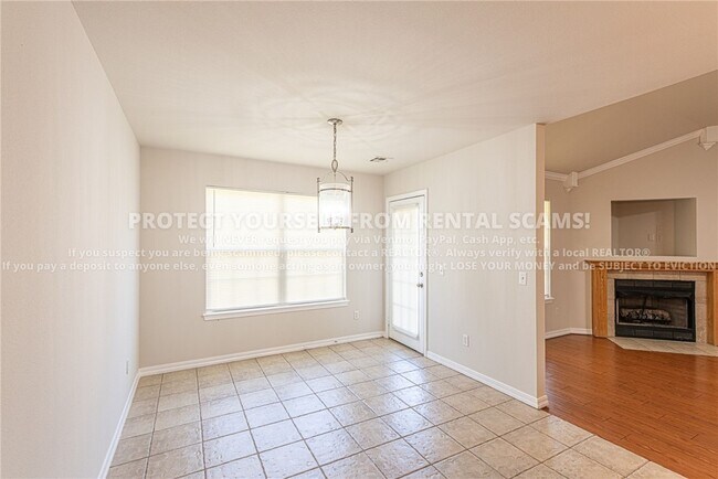 Building Photo - 3806 SW Hansom Loop