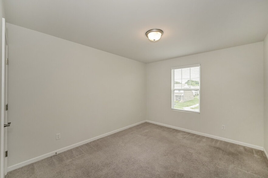 Building Photo - 545 Samuel Lee Ln