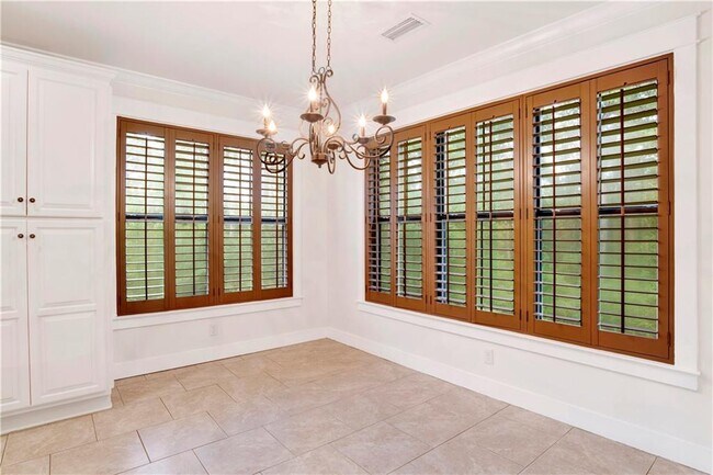 Building Photo - 7256 Atlanta Cir