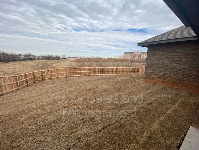 Building Photo - 7117 Daxton Ct