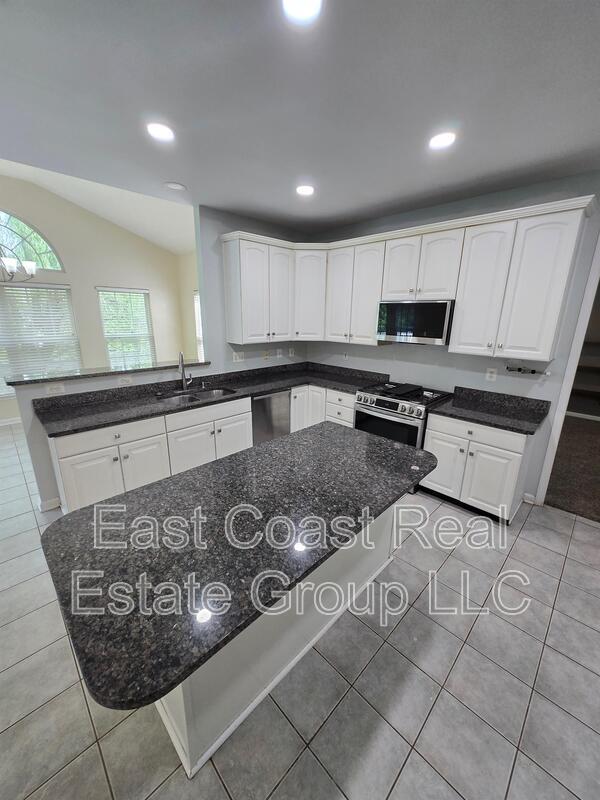 Building Photo - 5131 Charlington Ct