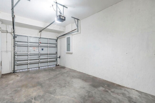 Building Photo - 2540 SW 85th Terrace