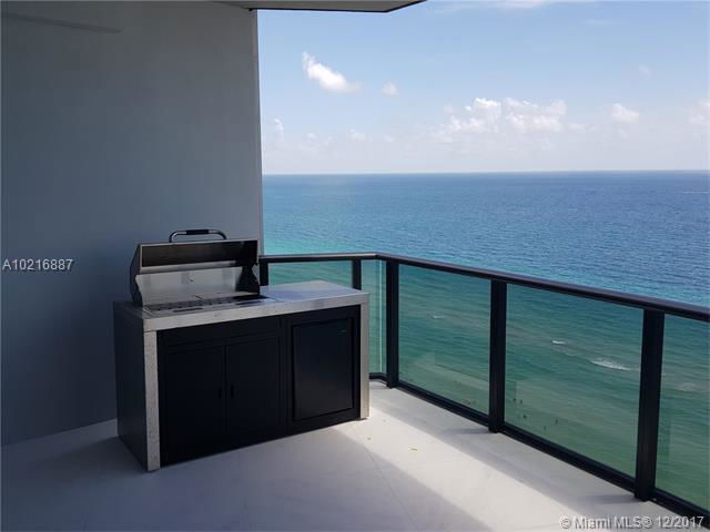 Building Photo - 18555 Collins Ave