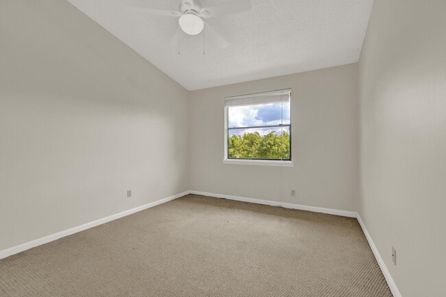 Building Photo - 6371 Toulon Dr
