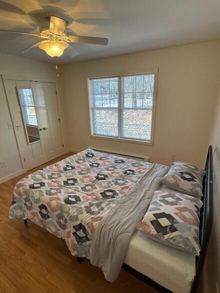 Building Photo - 15 High St