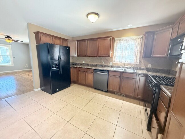 Building Photo - 3569 Silverado Trail