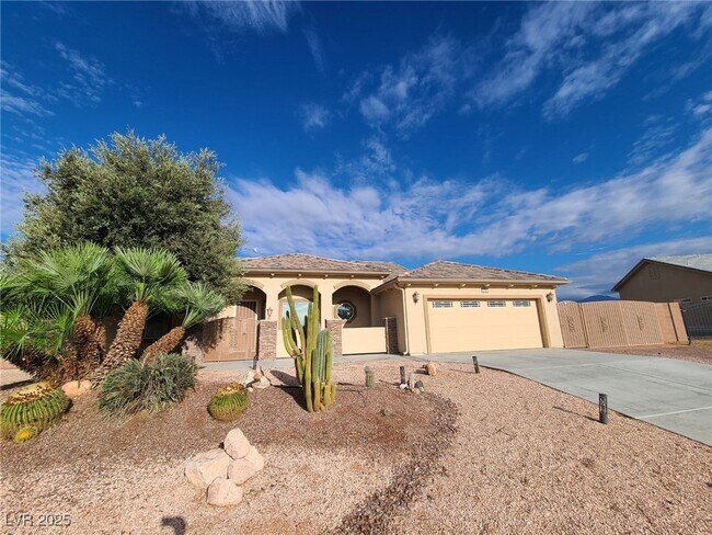 Primary Photo - 6780 Sandpebble St