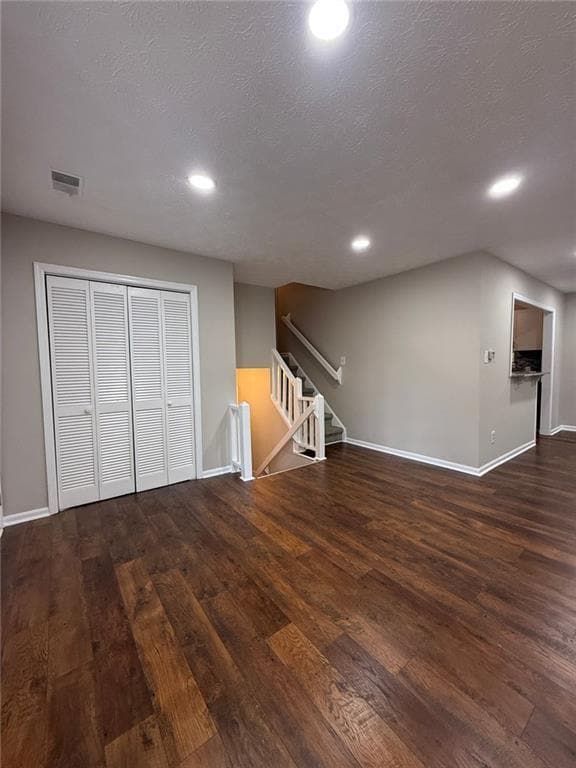 Building Photo - 8856 Gateridge Ct