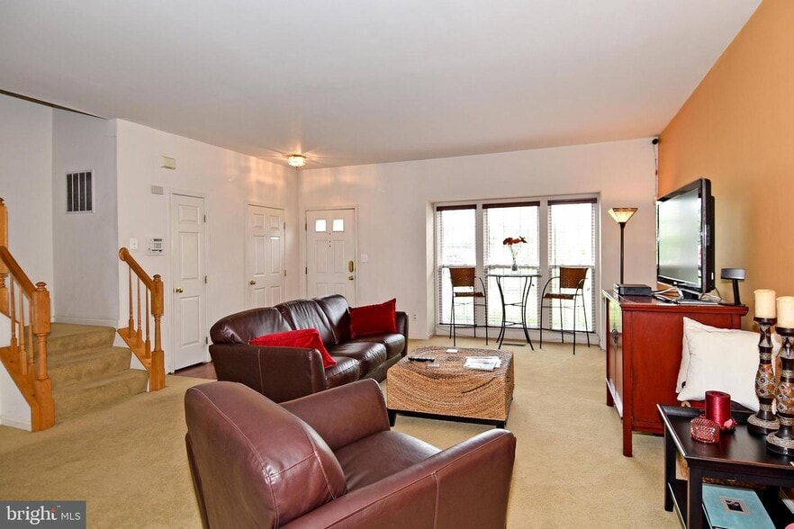 Living room - 16739 Sweeney Ln