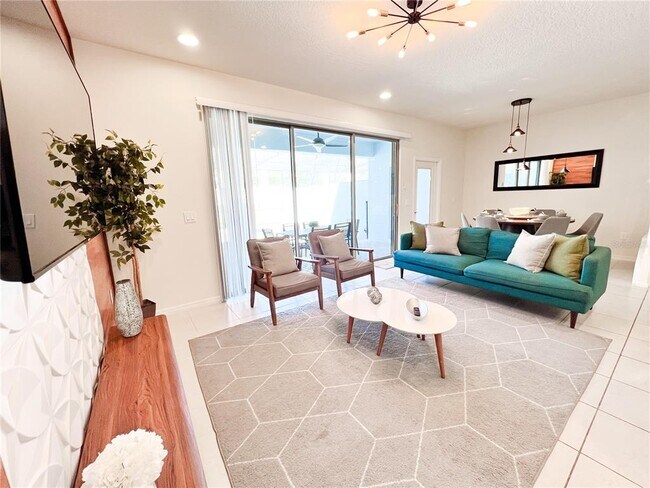 Building Photo - 2442 Dubai St