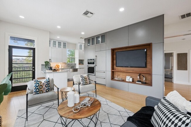 Building Photo - Stunning Condo For Lease off South 1st ST ...