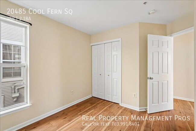 Building Photo - 20485 Cool Fern Square