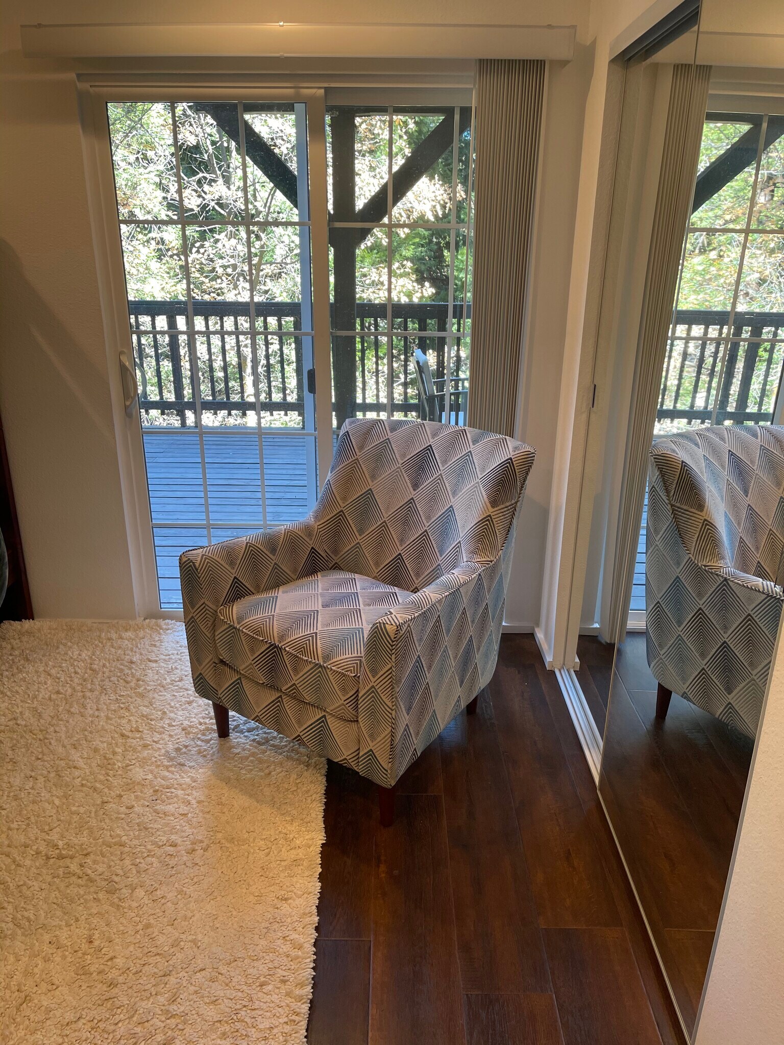 Room 1 - 26772 CA-189