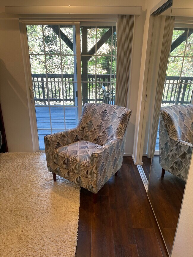 Room 1 - 26772 CA-189