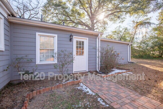 Building Photo - 3615 Phelts Dr