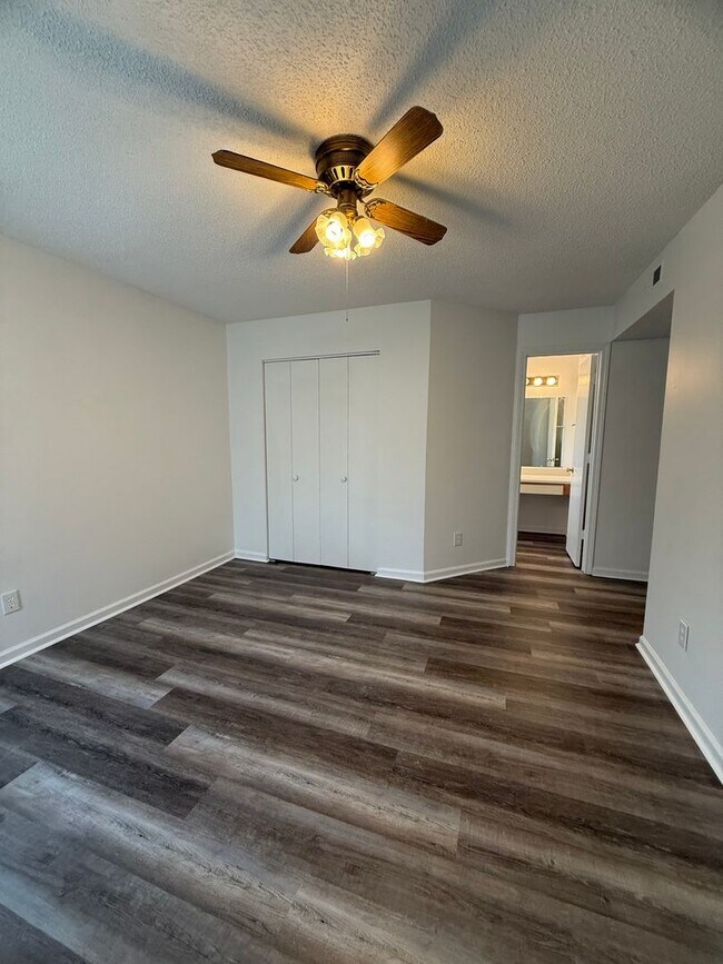 Building Photo - 3BR/2BA Condo- **$200 off July's rent**