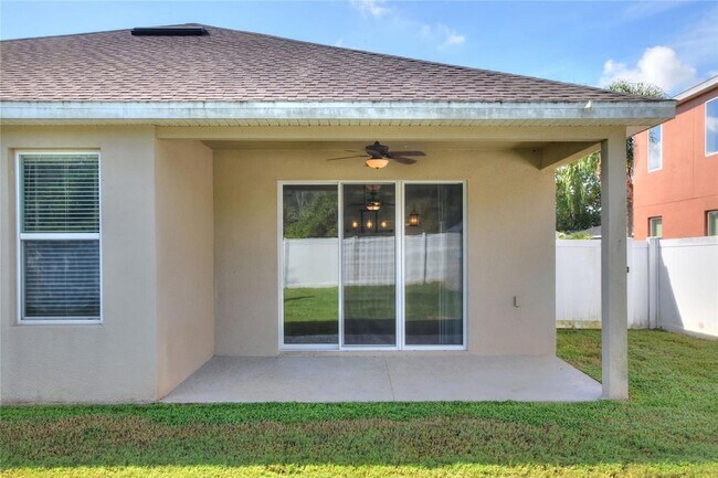 Building Photo - 1900 Wind Meadows Dr