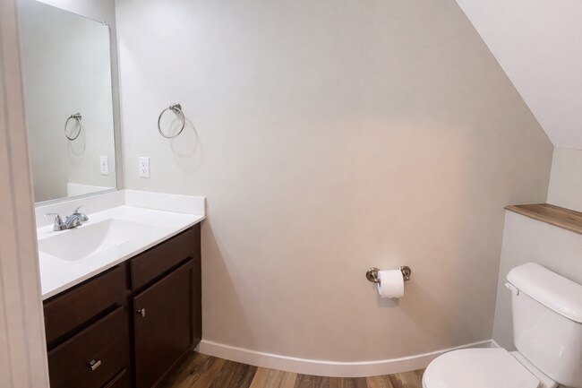 Building Photo - Staunton Townhomes 301-314