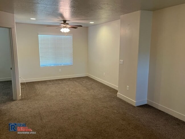 Building Photo - Sienna Hills Townhome