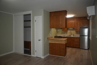 Building Photo - 1550 CT-12