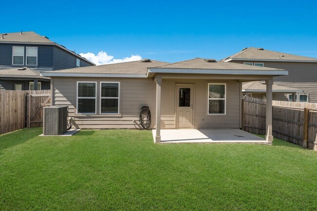 Building Photo - 3-Bedroom Home with Flexible Office Space